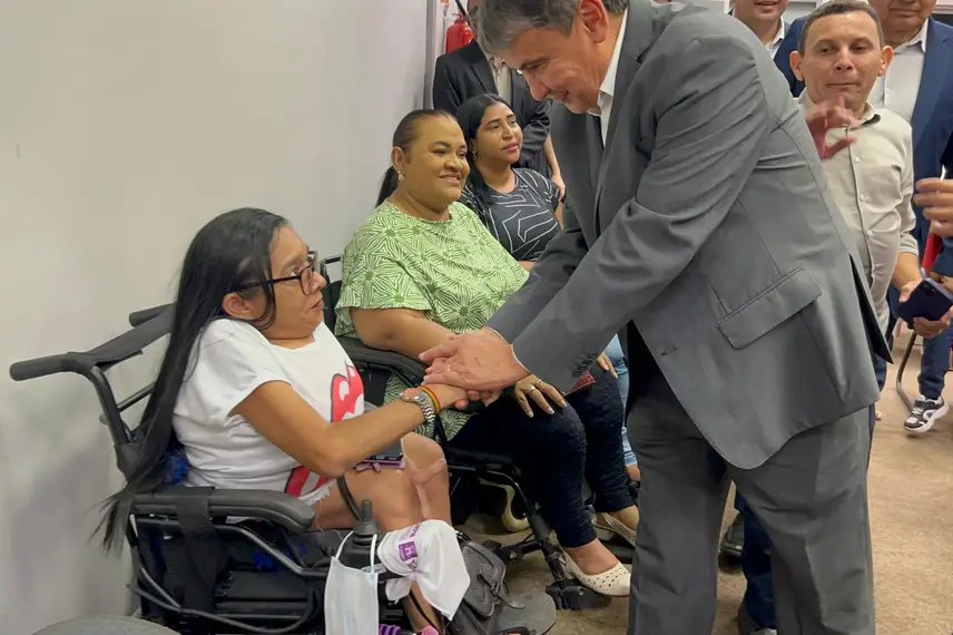Banco do Nordeste doa 40 computadores e amplia apoio a projetos sociais no Piauí Banco do Nordeste doa 40 computadores e amplia apoio a projetos sociais no Piauí