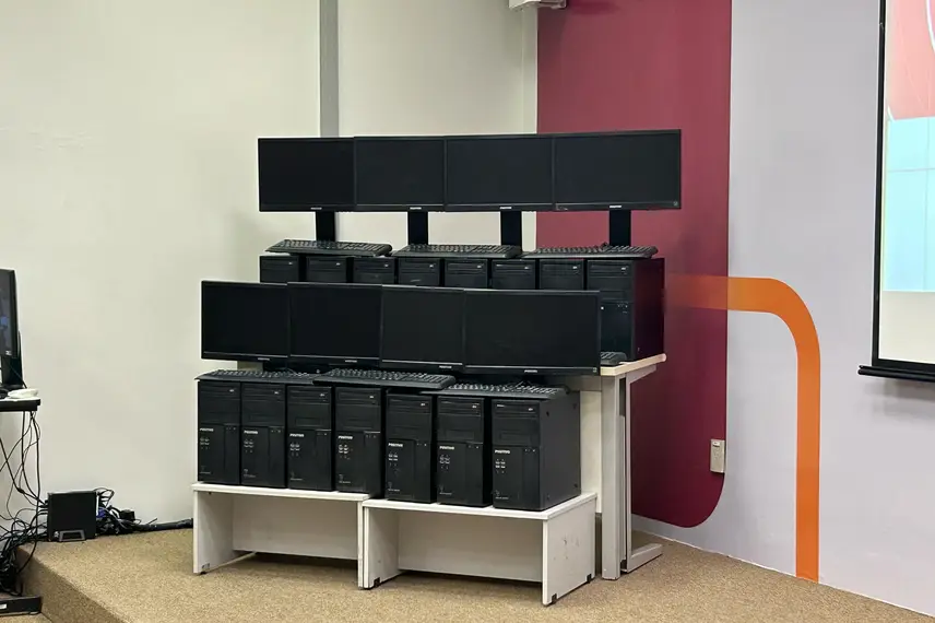 Banco do Nordeste doa 40 computadores e amplia apoio a projetos sociais no Piauí Banco do Nordeste doa 40 computadores e amplia apoio a projetos sociais no Piauí