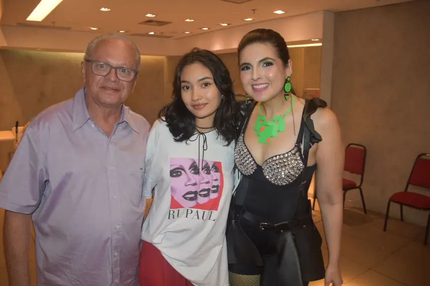 Banda Top Gun realiza show no Artes de Março no Teresina Shopping