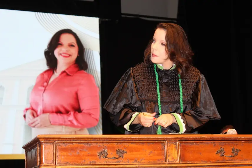 Carla Yáskar é reconduzida ao cargo de Defensora Pública Geral do Piauí