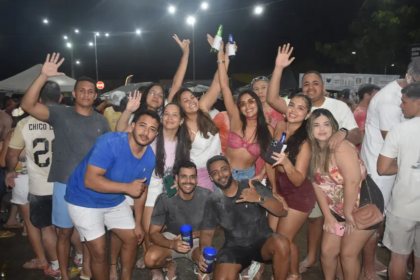Carnaval em Angical: multidão celebra festa com muita alegria e tradição
