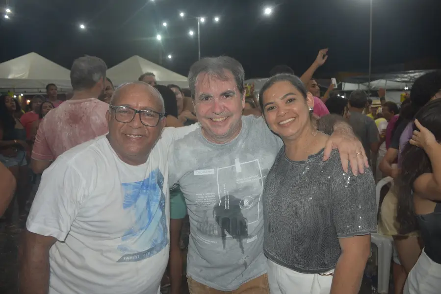 Carnaval em Angical: multidão celebra festa com muita alegria e tradição