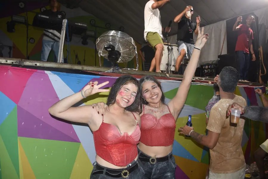 Carnaval em Angical: multidão celebra festa com muita alegria e tradição