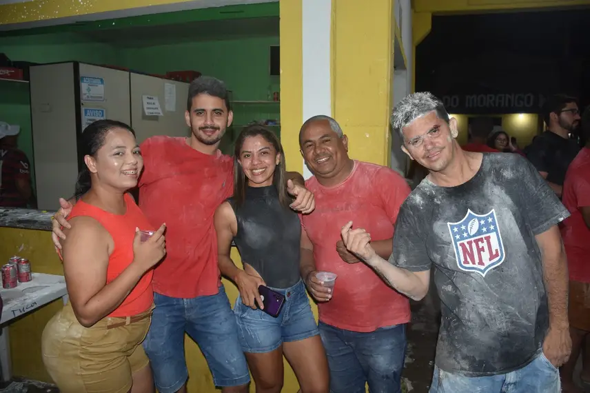 Carnaval em Angical: multidão celebra festa com muita alegria e tradição Carnaval em Angical: multidão celebra festa com muita alegria e tradição
