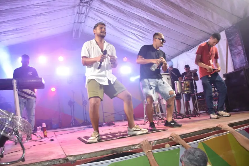 Carnaval em Angical: multidão celebra festa com muita alegria e tradição Carnaval em Angical: multidão celebra festa com muita alegria e tradição