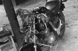 Casal em moto é atropelado por carro com paredão de som em município no Piauí (Foto: Reprodução)