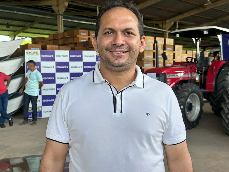 Codevasf entrega equipamentos agrícolas para mais de 15 municípios do Piauí