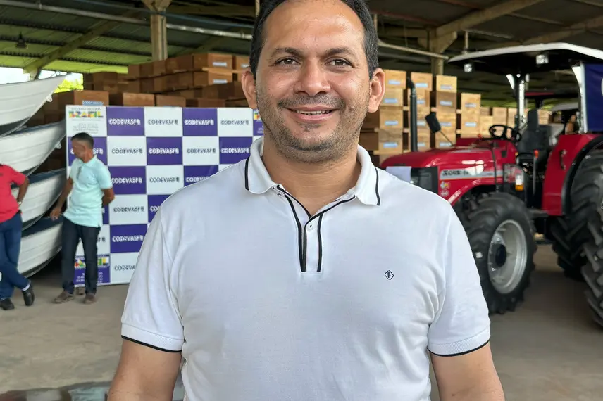 Codevasf entrega equipamentos agrícolas para mais de 15 municípios do Piauí