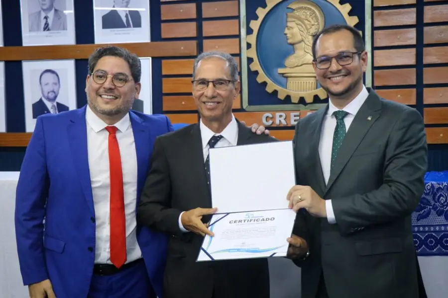 Comemorações dos 50 anos do Crea iniciam com homenagens a personalidades de Mútua