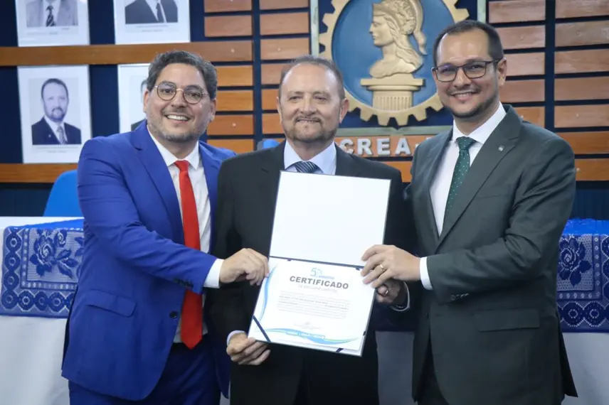 Comemorações dos 50 anos do Crea iniciam com homenagens a personalidades de Mútua