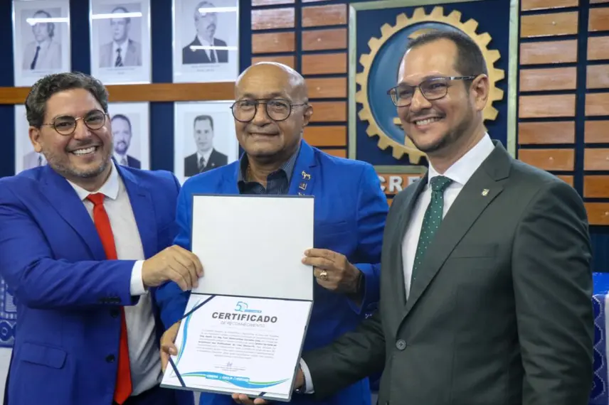 Comemorações dos 50 anos do Crea iniciam com homenagens a personalidades de Mútua