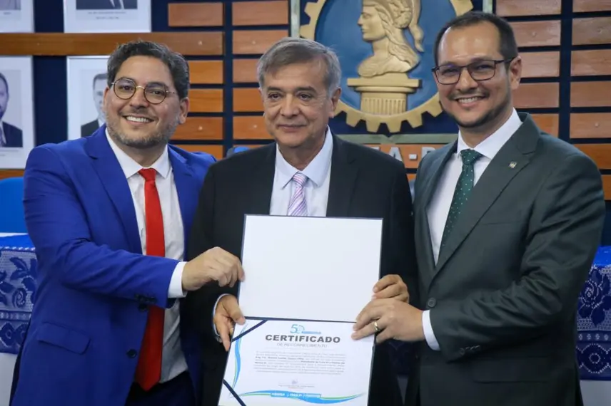 Comemorações dos 50 anos do Crea iniciam com homenagens a personalidades de Mútua