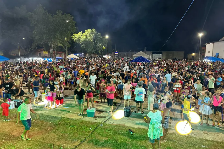 Demerval Lobão celebra a maior Segundona de Carnaval com multidão nas ruas