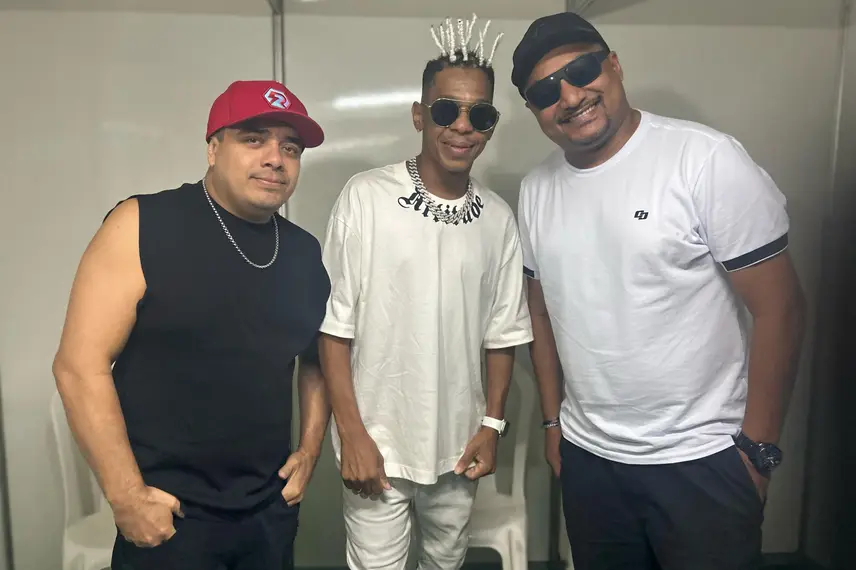 Demerval Lobão celebra a maior Segundona de Carnaval com multidão nas ruas Demerval Lobão celebra a maior Segundona de Carnaval com multidão nas ruas