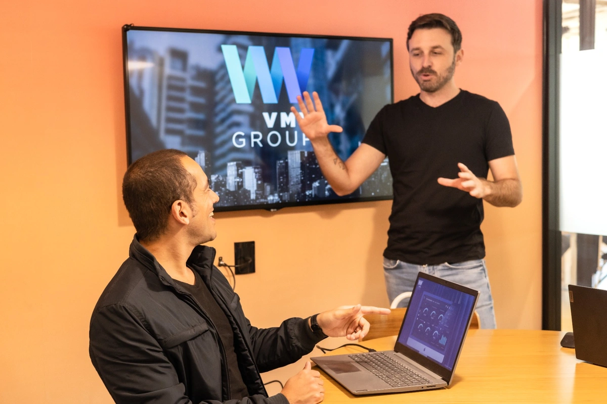 Diretor de estratégia e inovação da VMV Real Estate, Vinícius Marques, e Marcelo Völker, diretor de planejamento da VMV Real Estate
