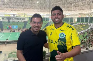 Draga Alana e Marcelo Martins acompanham jogo do CAP em Teresina (Foto: Divulgação)