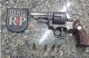 Dupla é presa em loja de carros após realizar série de assaltos em Timon (Foto: Reprodução)