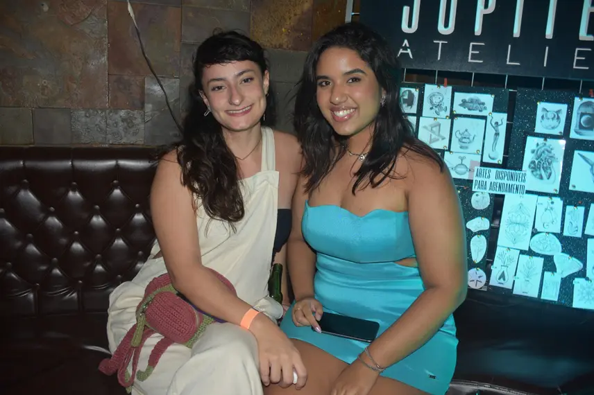 Festival Findie Semana reúne público animado com shows de bandas autorais no Roots