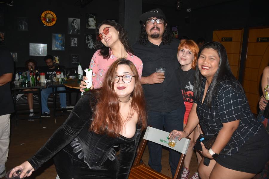 Festival Findie Semana reúne público animado com shows de bandas autorais no Roots