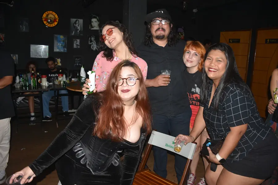 Festival Findie Semana reúne público animado com shows de bandas autorais no Roots