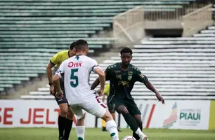 Fluminense marca no final e abre vantagem na semifinal do Piauiense (Foto: Reprodução)
