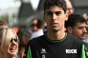 Gabriel Bortoleto bate em estreia na F1 durante GP da Austrália (Foto: Reprodução)