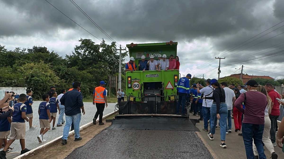 Governador anuncia R$ 20 milhões para reforma de rodovia e obras em Novo Oriente