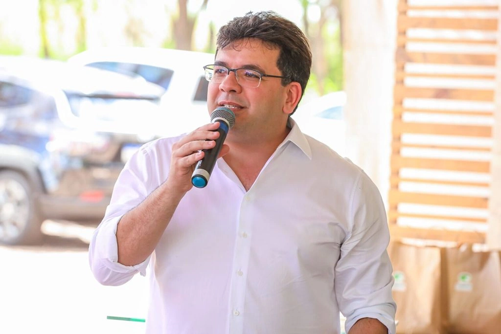 Governador inaugura obras em Valença, Novo Oriente e Francinópolis