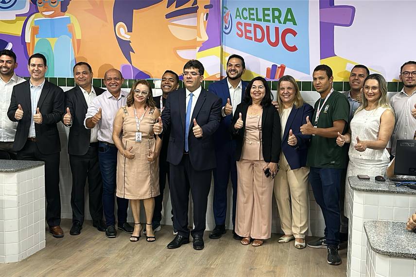 Governador inaugura reforma e modernização do Ceti Didácio Silva, em Teresina Governador inaugura reforma e modernização do Ceti Didácio Silva, em Teresina