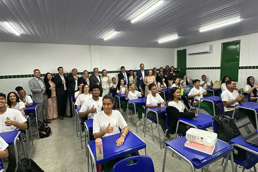 Governador inaugura reforma e modernização do Ceti Didácio Silva, em Teresina