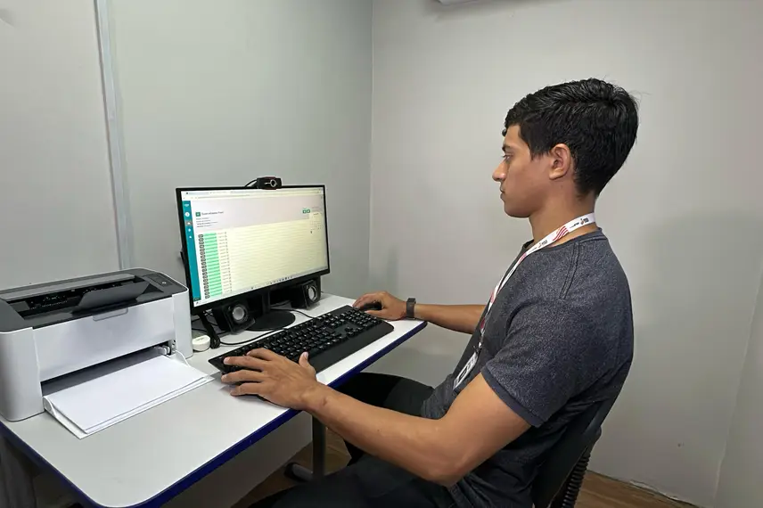 Governador inaugura reforma e modernização do Ceti Didácio Silva, em Teresina Governador inaugura reforma e modernização do Ceti Didácio Silva, em Teresina