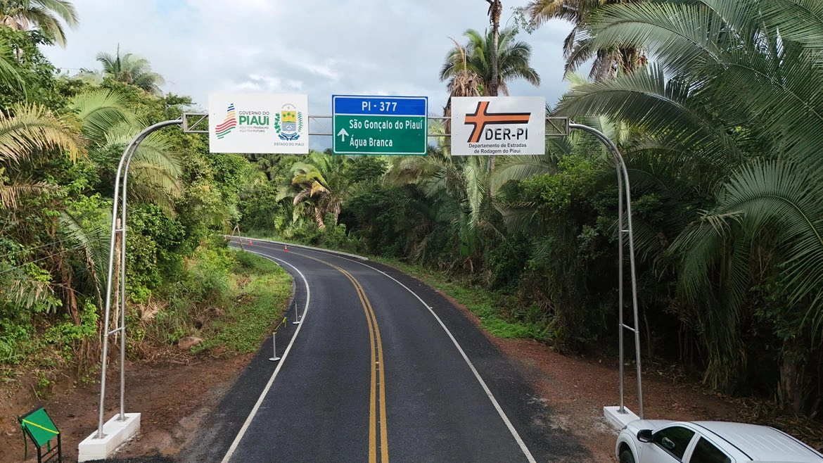 Governador Rafael Fonteles inaugura e inaugura obras em Santo Antônio dos Milagres