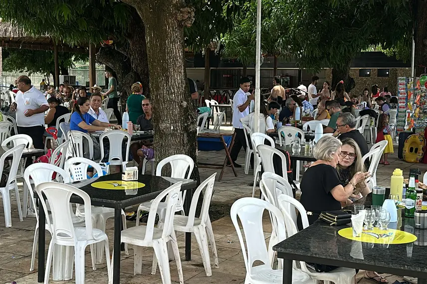 Iate Clube realiza nova edição da sua tradicional matinê de carnaval