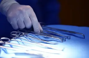 Mulher convence marido a vender rim, rouba o dinheiro e foge com amante (Foto: Reprodução)