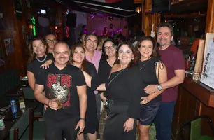 Noite animada no Locomotiva Irish Pub reúne a galera jovem; veja fotos (Foto: Magal/ Conecta Piauí)