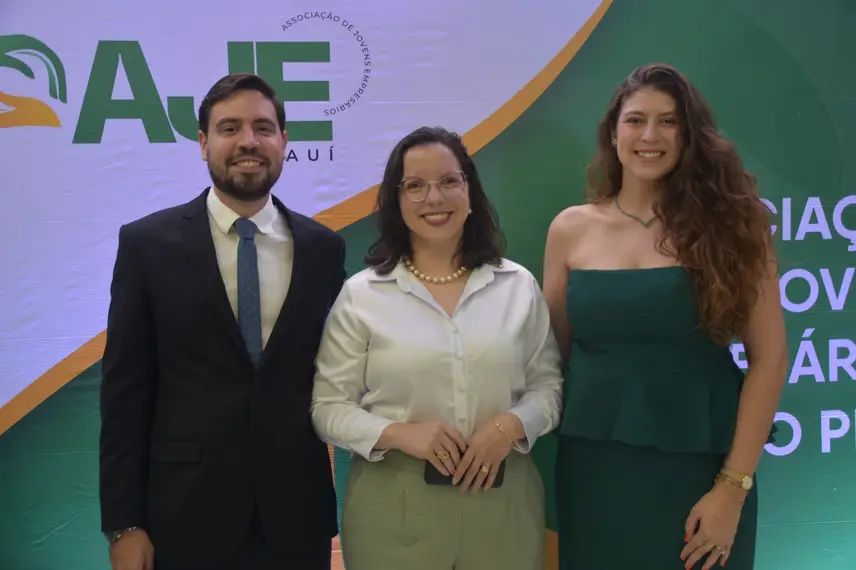 Nova diretoria da AJE-PI toma posse em Teresina Nova diretoria da AJE-PI toma posse em Teresina
