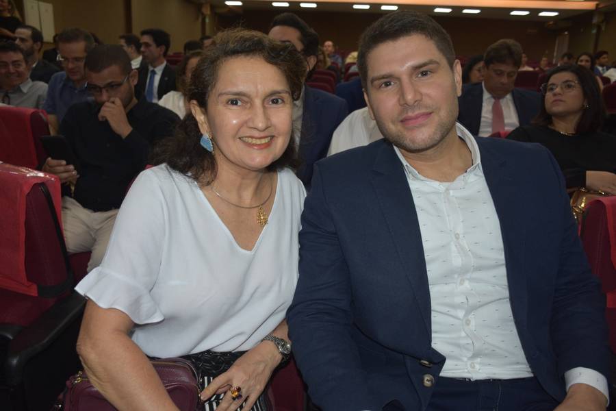 Nova diretoria da AJE-PI toma posse em Teresina