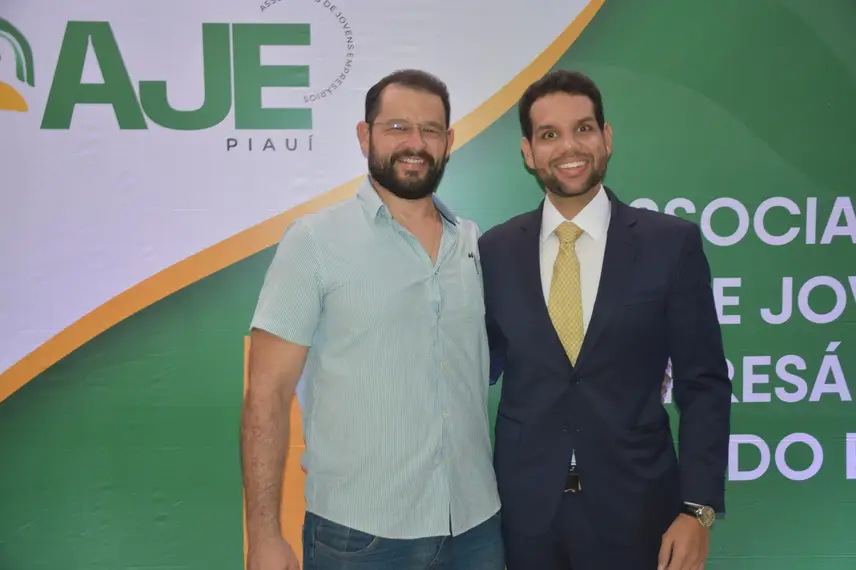 Nova diretoria da AJE-PI toma posse em Teresina Nova diretoria da AJE-PI toma posse em Teresina