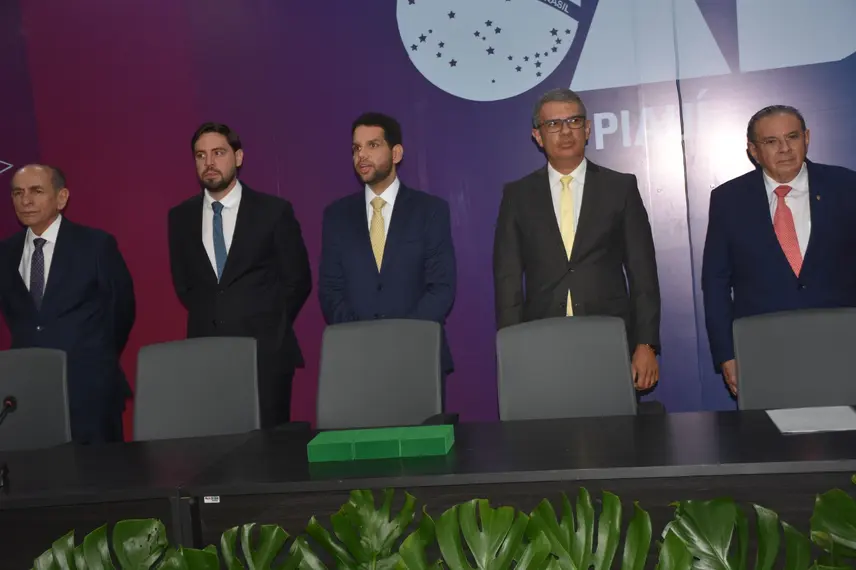 Nova diretoria da AJE-PI toma posse em Teresina