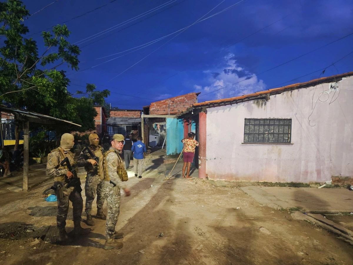 'Pacto pela Ordem' faz primeira grande operação e ocupa área violenta de Teresina