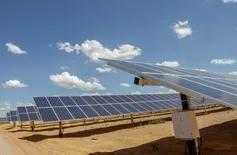 Rafael Fonteles propõe mudanças em lei federal sobre geração de energia solar