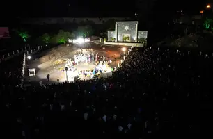 Paixão de Cristo de Floriano atrai caravanas de diferentes cidades e estados (Foto: Reprodução)