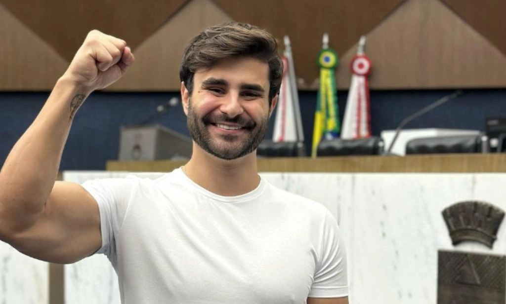 Pedro Rousseff propõe PL que dá folga a guardas que recuperarem celulares roubados