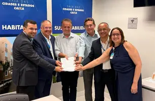 Prefeito de Campo Maior assina contrato para construção de Conjuntos Habitacionais (Foto: Reprodução)