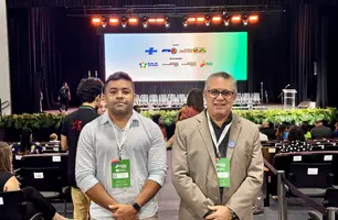 Prefeito Tropi e Secretário de Administração participam do Pactos pelo Piauí (Foto: Reprodução)