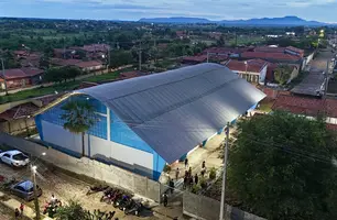 Prefeitura de Campo Maior inaugura quadra poliesportiva na Escola Dr. Nonato Ibiapina (Foto: Reprodução/Portal De Olho)