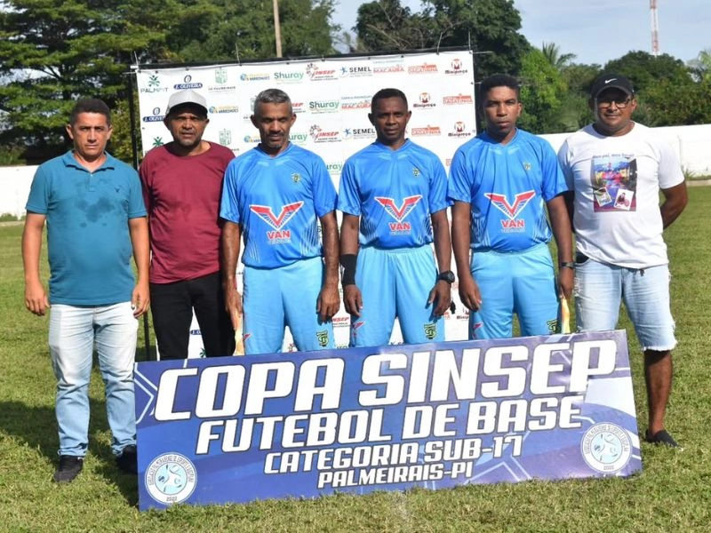 Prefeitura de Palmeirais promove copa sinsep de futebol