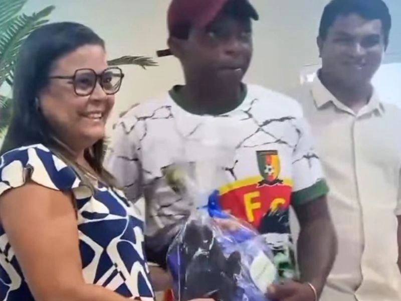 Prefeitura de Simplício Mendes realiza entrega de fsardamento para equipes de limpeza