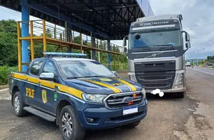 PRF prende motorista por embriaguez ao volante e excesso de carga em Teresina (Foto: Divulgação/PRF)