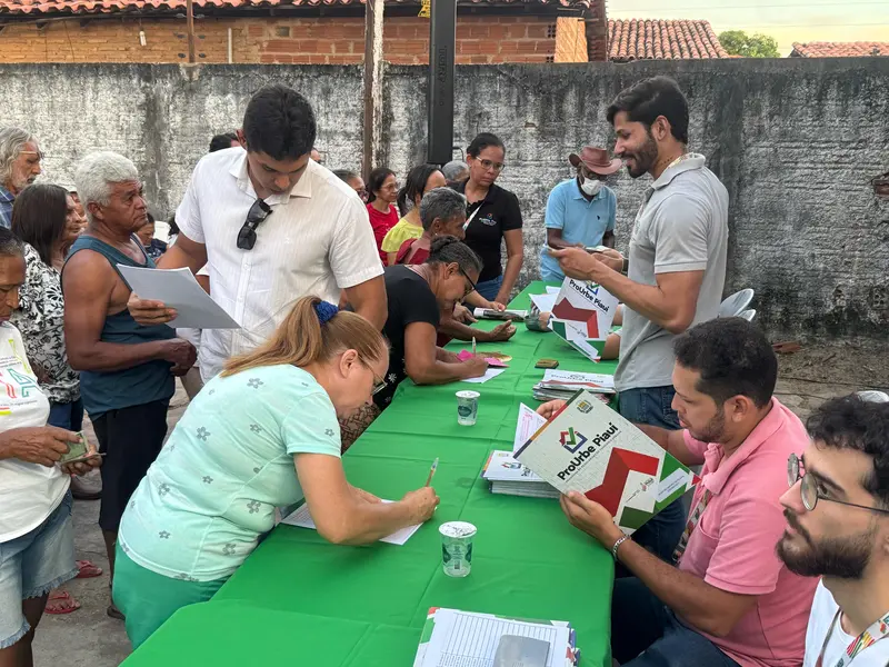 ProUrbe Piauí entrega registros de imóveis na Vila São Francisco Norte em Teresina